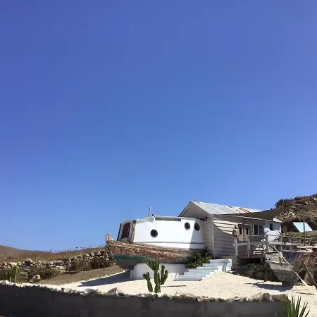 Inviting 1-bed Cabin Near To Aliki Ferienhaus *