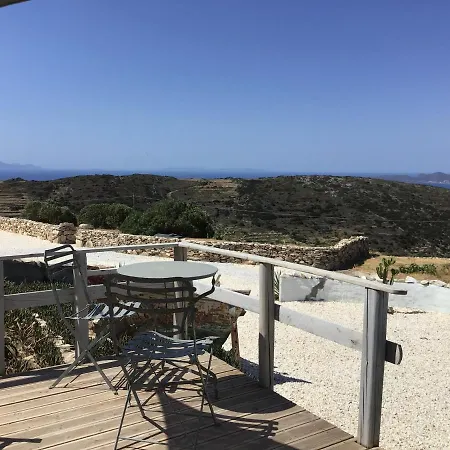 Inviting 1-bed Cabin Near To Aliki Ferienhaus